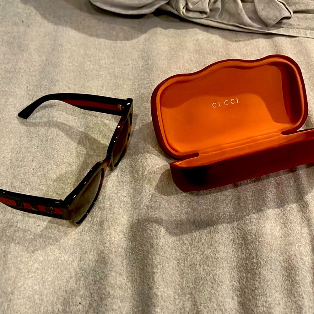 Gucci woman’s glasses GG00 59S 002